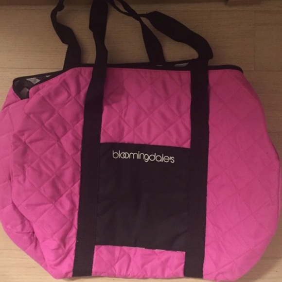 Bloomingdale's Bags Nwt Bloomingdales Signature Duffle Poshmark